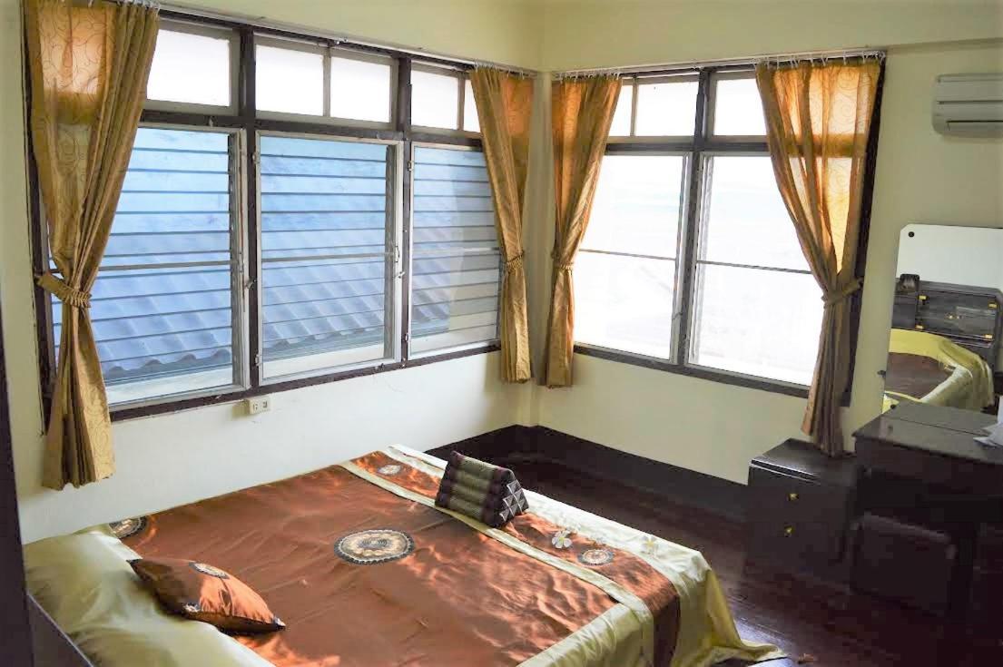 28 Rachabutr Hostel Убон Ратчатани Стая снимка