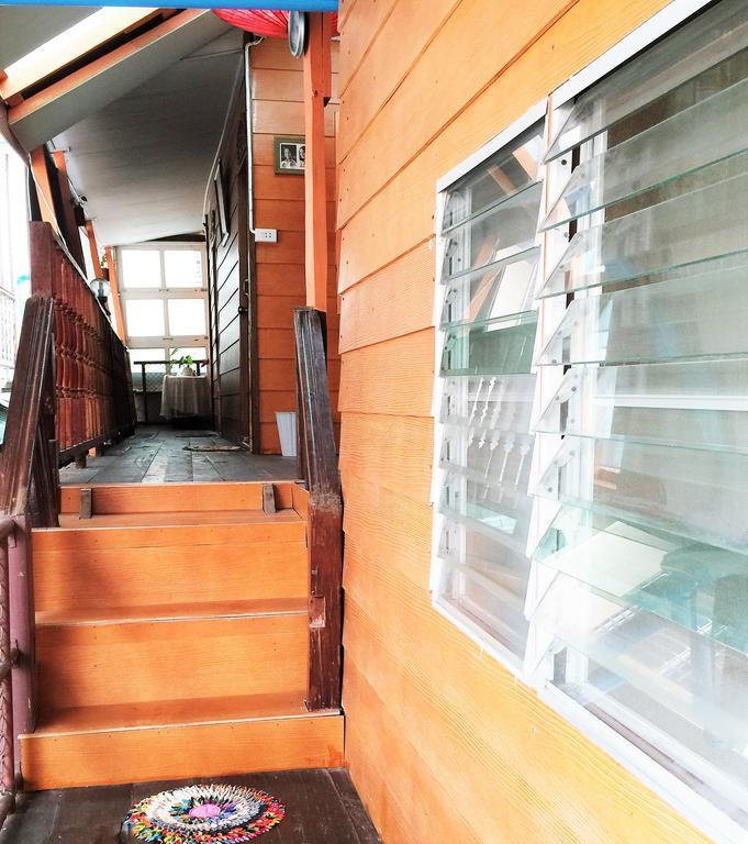 28 Rachabutr Hostel Убон Ратчатани Стая снимка