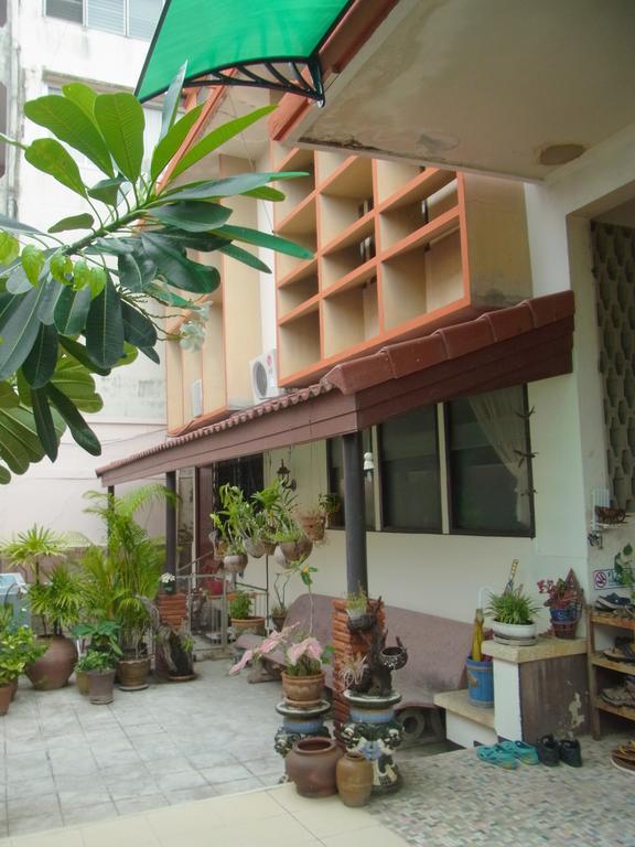 28 Rachabutr Hostel Убон Ратчатани Екстериор снимка