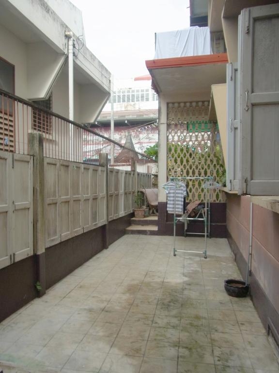 28 Rachabutr Hostel Убон Ратчатани Екстериор снимка